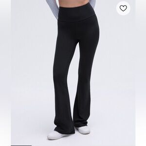 Lululemon Groove Super High Rise Flared Pant